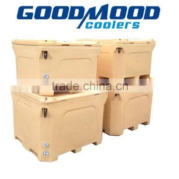 1500L rotomolded seafood transport container