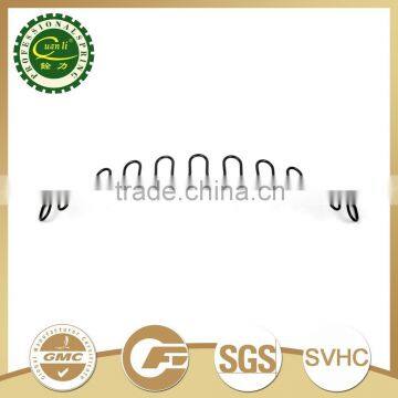 no-sag sinuous spring seat construction