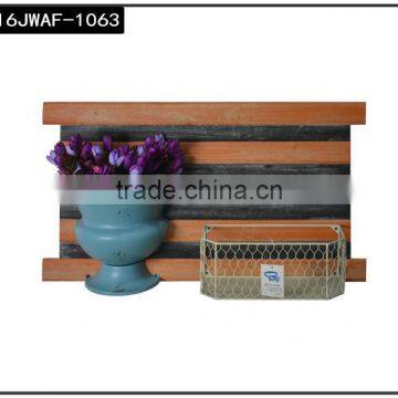 Antique Country Design Verticle Wall Hanging Planter photo-4