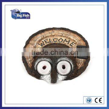 Solar Powered polyresin animal Barn grandapa Owl shaped house Light