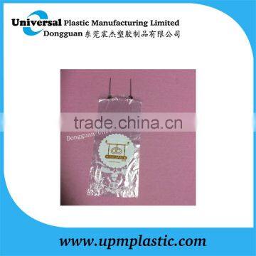 U-Shaped Metal Wicket Bag