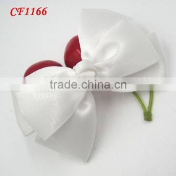 Distinctive stereo white ribbon bow for the hair accessories