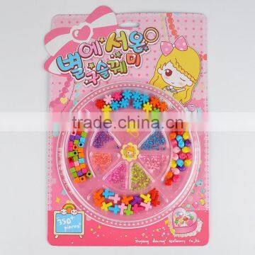 hot plastic loose beads mix in cardboard little girl DIY jewelry making toys gifts children educational toys