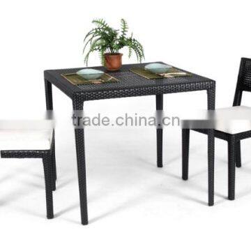 NATURE CORNERS OUTDOOR RATTAN DINING FURNITURE