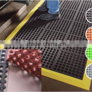 Anti-slip interlocking porous kitchen rubber floor mat