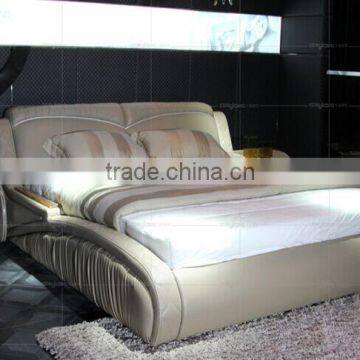 Stylish Modern Wave Bed