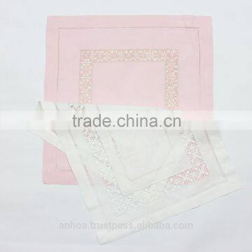 Hand embroidery placemats with hemstich