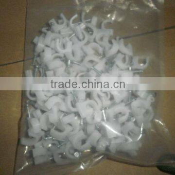 supply nail cable clips/plastic cable clips/nail cable clamps 24mm