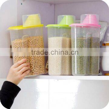 Food grade small plastic food storage containers with measuring cup