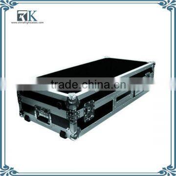 light Road Case Holds 2 Turntables In Standard Position 12-Inch Mixer with Low Profile Wheels and Laptop She