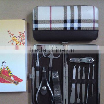 MRT-015 10pcs PU bag with colored box stainless steel manicure set tool kit