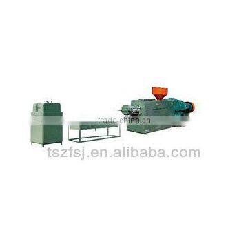 Moist material vent plastic pelletizing machine