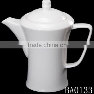 Hotel 780ML fine porcelain tea pot with round cover