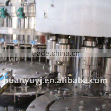 Balanced Pressure Carbonated Beverage Filling Machine