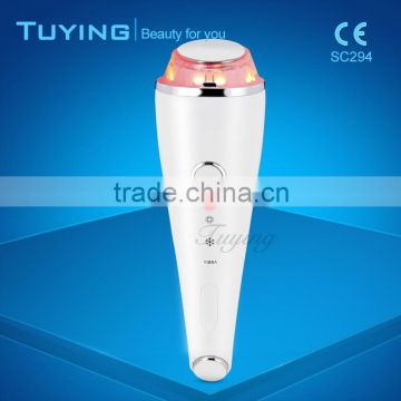 Warm and cold photon LED Vibration facial care beauty machine