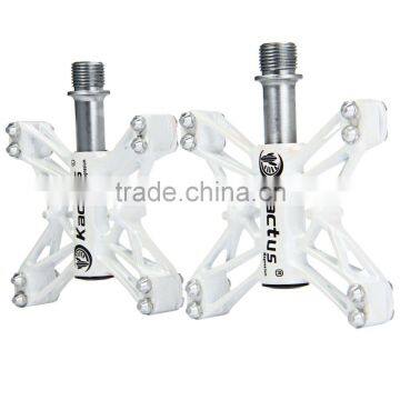 3 Colors 2PCS CNC 3 Bearings Bicycle Pedals Ultralight Mountain Bike Pedal Road Cycling Magnesium Flat Pedals Terrain Titanium photo-2