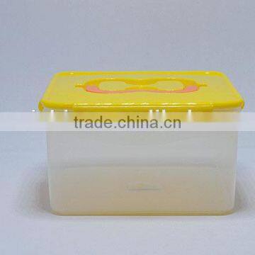 plastic storage canister with handle