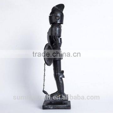 Wholesale Vintage Metal Knight Statue Bar Decor photo-3