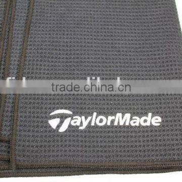 Nano 70 Polyester 30 Polyamide Microfiber Beach Towel in Pouch photo-3