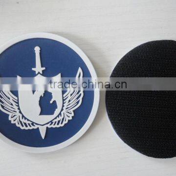 China Excellent Clothing Badge Woven Fabric Patch photo-6