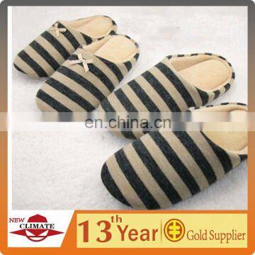 New design fashion cheap price couple slippers