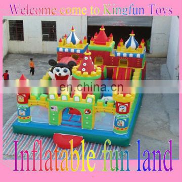 Popular pvc tarpaulin inflatable playground/inflatable fun land