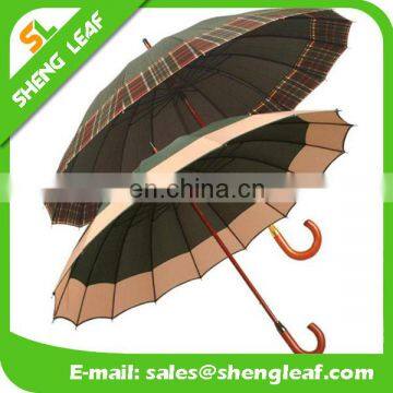 2013 Cheap Wooden Shaft Brown Umbrella