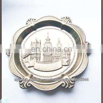 Wholesales unique tourist souvenirs gifts metal ashtray