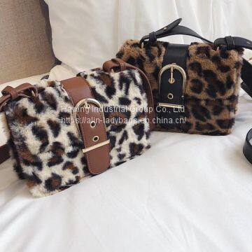 Leopard-print Hair Crossbody Bag photo-2