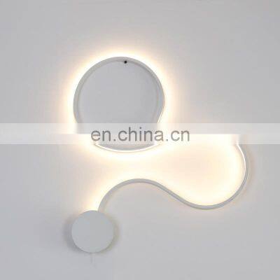 Snake Shape Wall Lamp Bedroom Living Room Wall Light Simple Modern Aluminum Aisle Bedside Wall Light