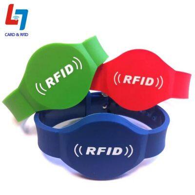 High Quality RFID Smart NFC Silicone Wristbrand Waterproof RFID Wristband
