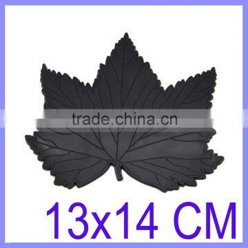 PVC Maple Leaf Anti Slip Pad Mat Durable Non Slip Pad for Phone