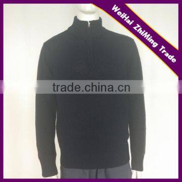 Pullover Round Neck Men Sweater With Zipper