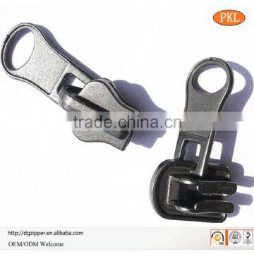 Nickel free custom nylon zipper thumb puller match reversible slider
