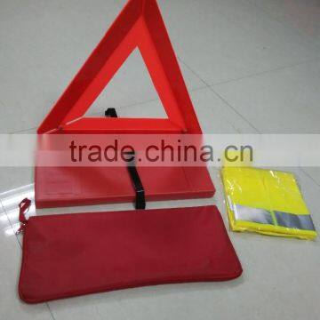 1 Reflective Vest + 1 Reflective Warning Triangle safety kits