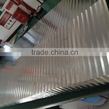 Armoured vertical machine shield for engraving machine