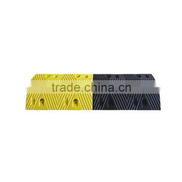 Durable road traffic rubber speed bumps