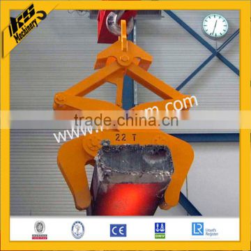 Horizontal hot billet lifter use in steel mill