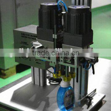 Semi-auto liquid soap capper, bottle capping machine, close the bottle cap machine