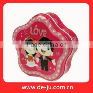 Couple Printing Red Flower Shape Wedding Invitation Tin Box