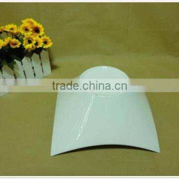 China Cheap Stocked White Porcelain Ceramic Bowl Wholesale