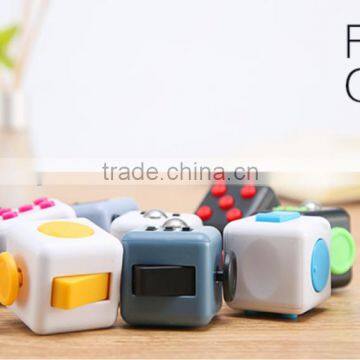 2017 hot product promotional magic cube