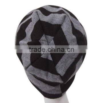 Ski Knitted Beanie Skull Cap For Woman photo-5