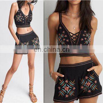 MIKA72039 Black Floral Embroidered Fashion Crop Tops For Women