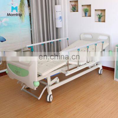 Hot Selling Triple Function Crank Medical Hospital Cama Children Elderly Patient Bed With 4 Section Frame photo-4
