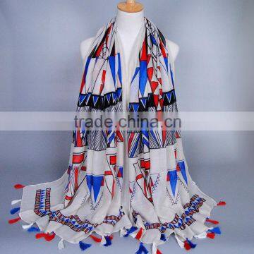 Latest Style Fringe Triangle Printed Voile Polyester Scarf