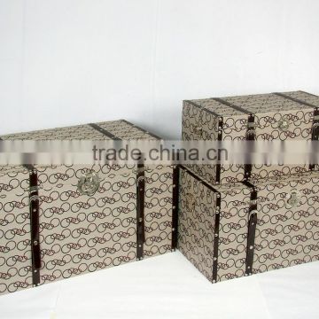 Storage box retro light brown decorative design lines