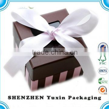 Free sample Beauty and hot selling customized pvc window paper gift box