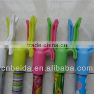 High Quality PVC Iron Metal Handle Cloth Hanger Fork Plastic Fork Telescopic Pole