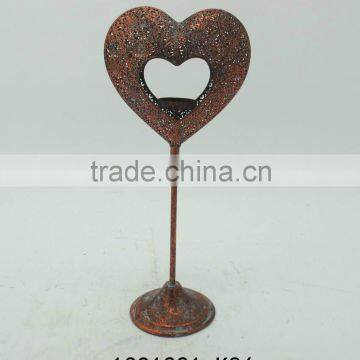 candle holder in heart shape